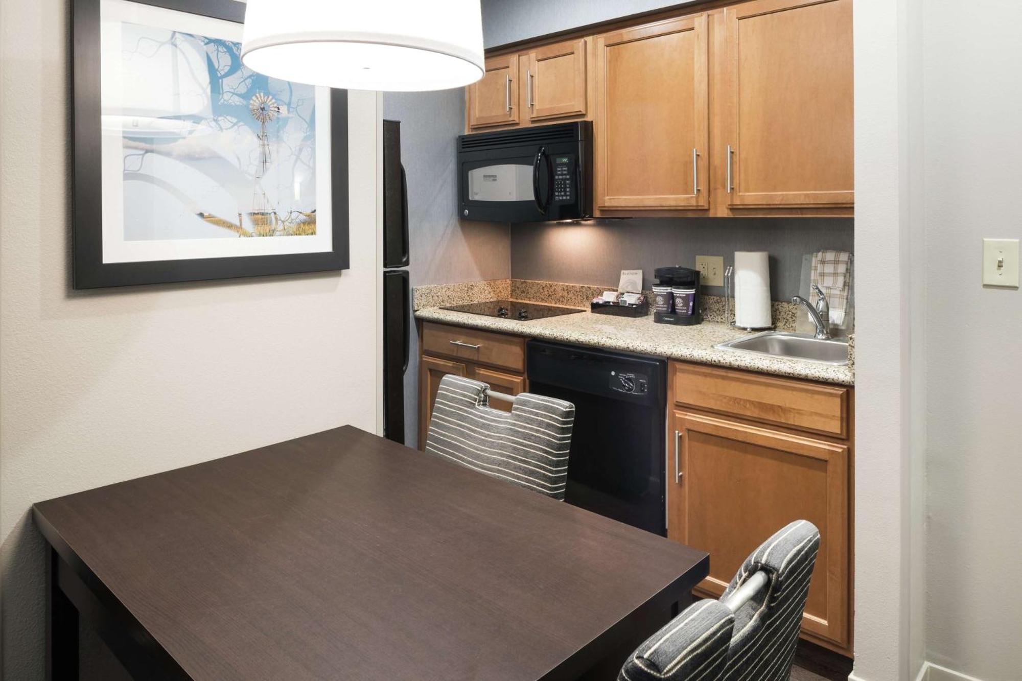 Homewood Suites By Hilton Cedar Rapids-North Экстерьер фото