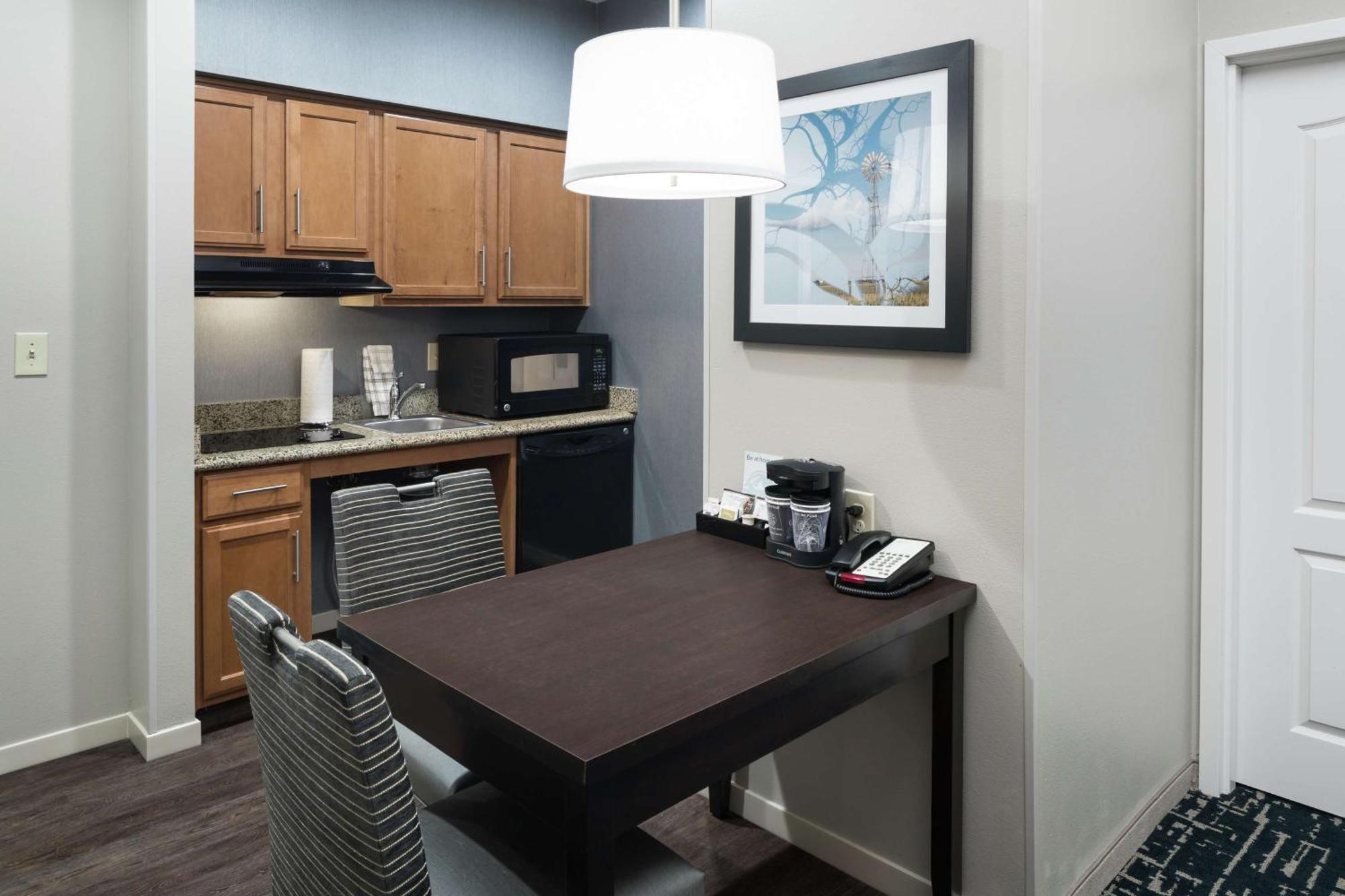 Homewood Suites By Hilton Cedar Rapids-North Экстерьер фото
